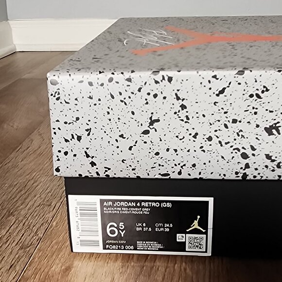 Air Jordan 4 Retro Bred Black/Red-Cement FQ8213-006 GS Sneakers Sz 6.5Y - 7Y New - Picture 6 of 7